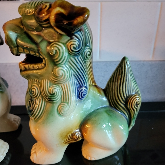 Pair of Chinese Polychrome Ceramic Glaze Foo Dogs - Picture 2 of 16
